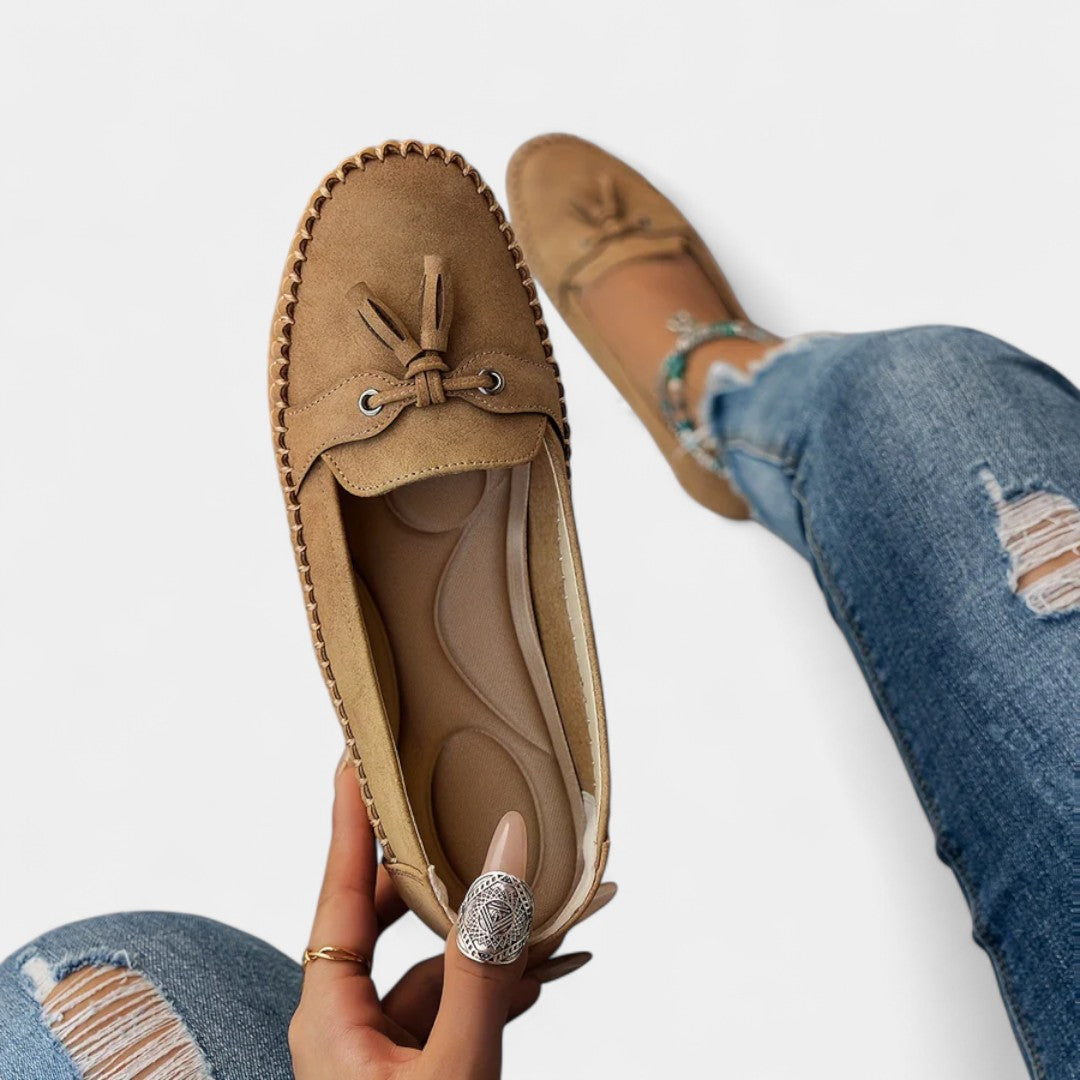 Mocasi eleganți cu franjuri