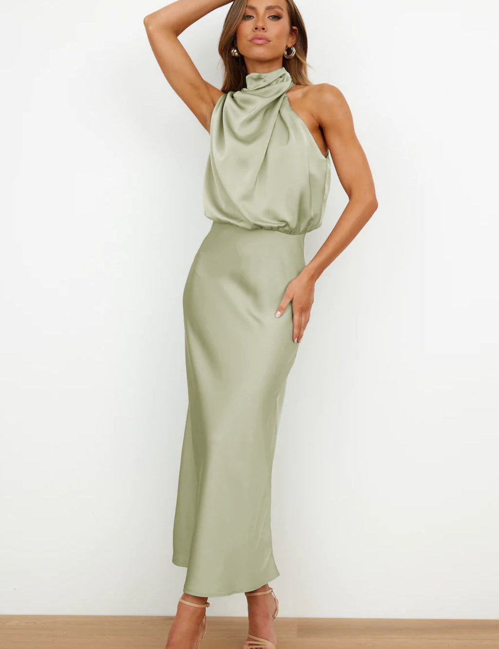 Tyra | Rochie elegantă de seară cu decolteu halter