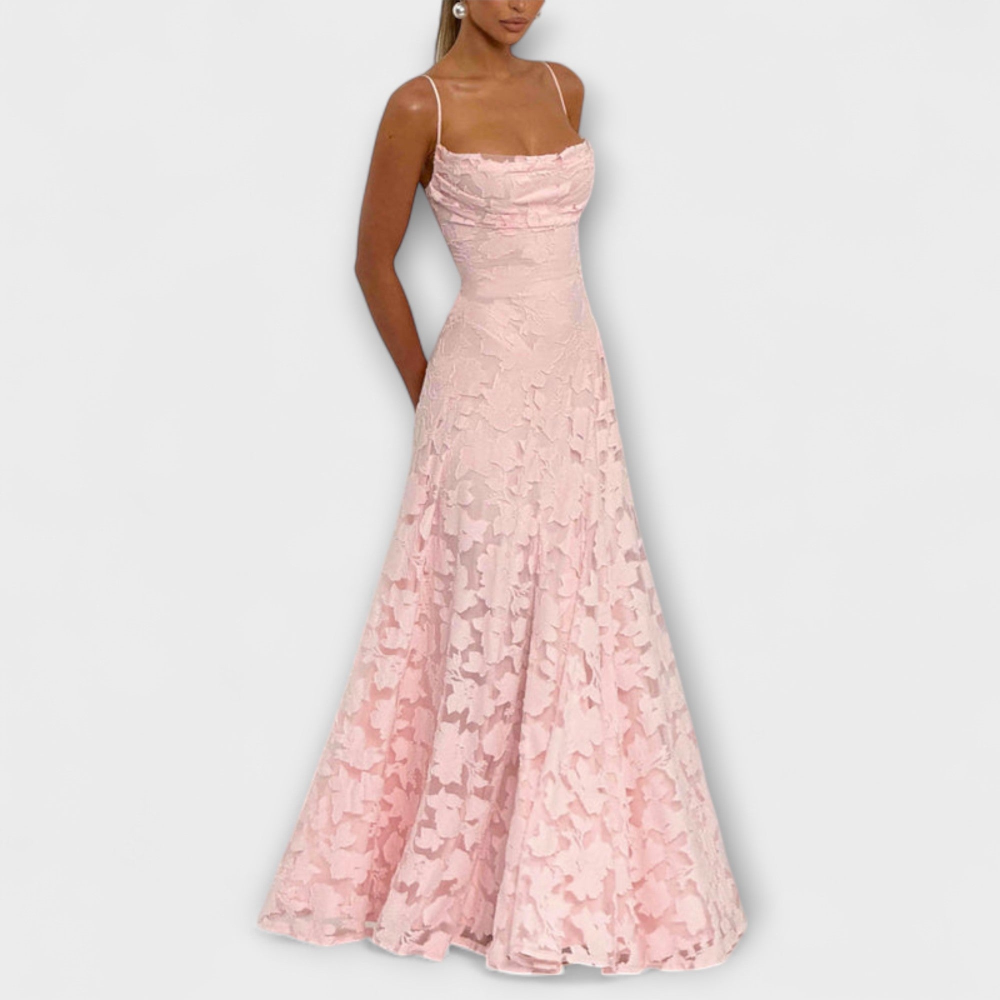 Rochie Maxi Stilată cu Dantelă Florală și Bretele Spaghete