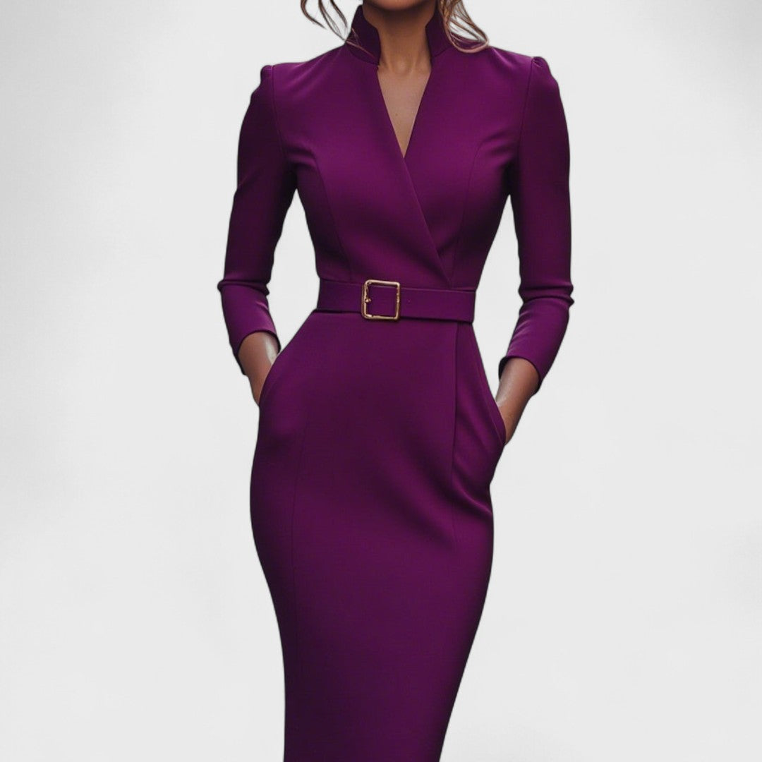 Rochie elegantă neagră cu curea și guler