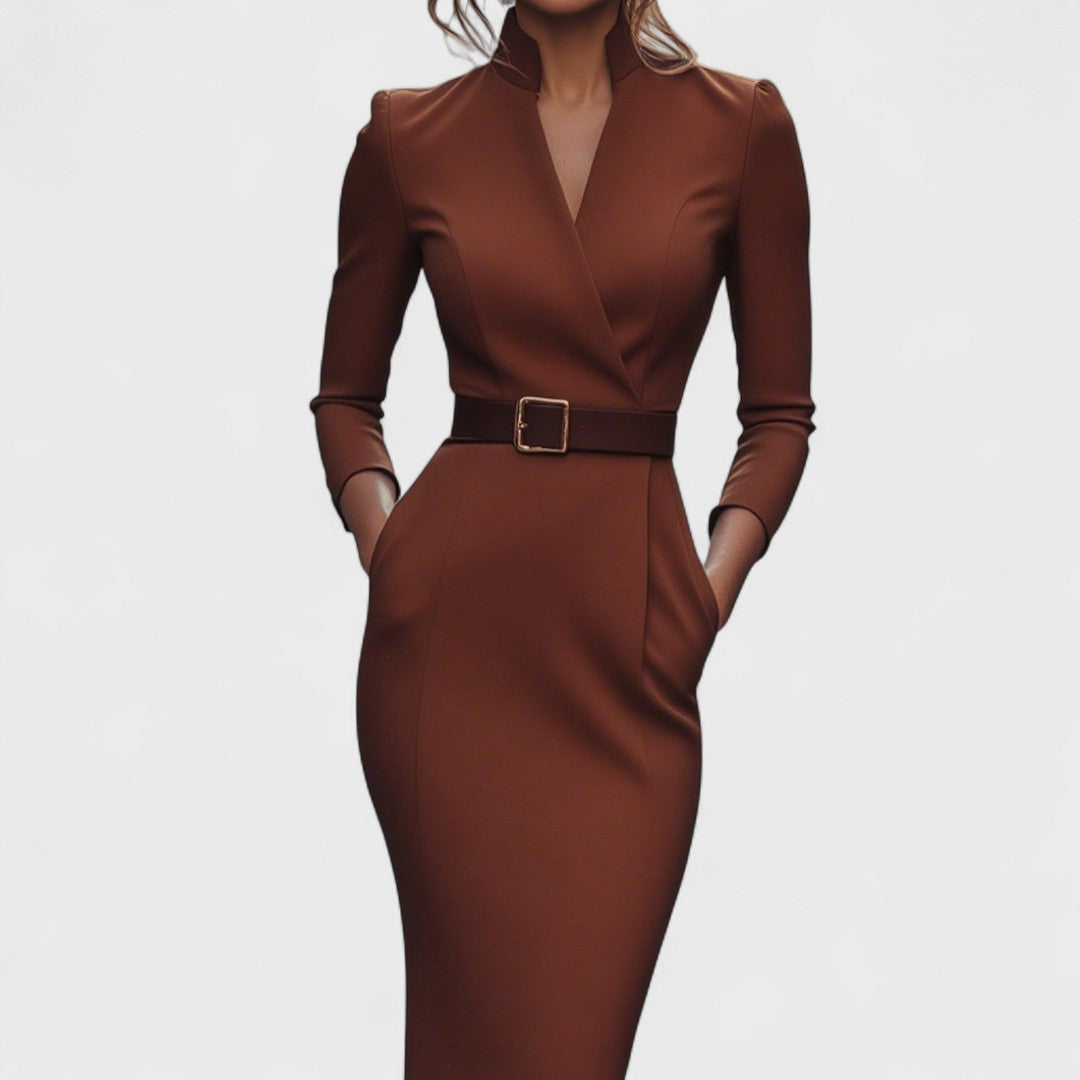 Rochie elegantă neagră cu curea și guler