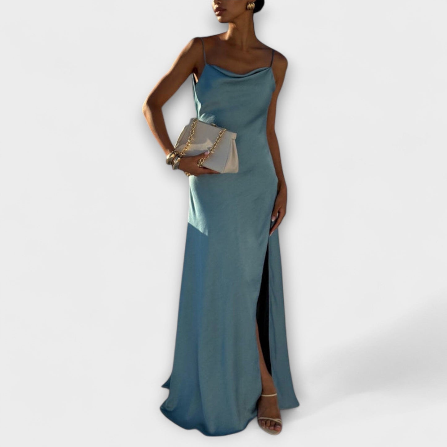 Rochie maxi din satin chic cu fante înaltă