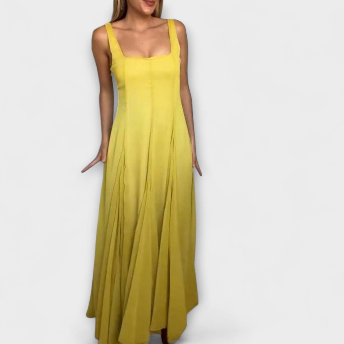 Rochie cu decolteu pătrat
