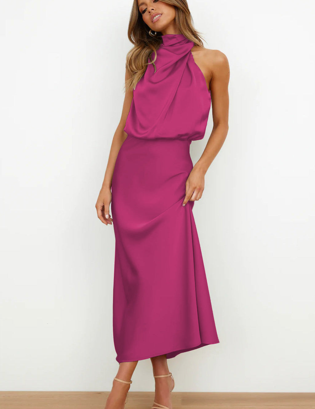 Tyra | Rochie elegantă de seară cu decolteu halter
