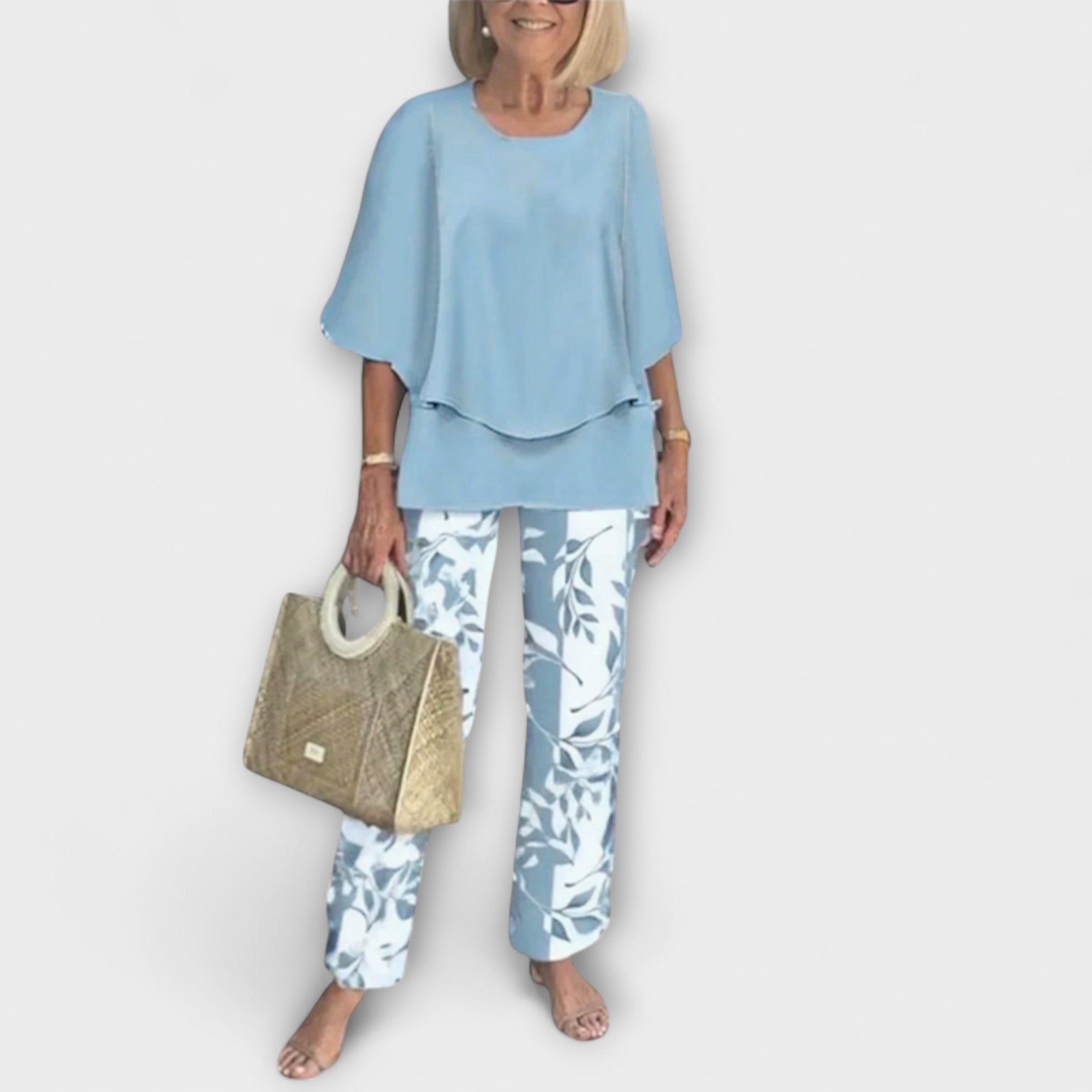 Set modern cu bluză confortabilă și pantaloni