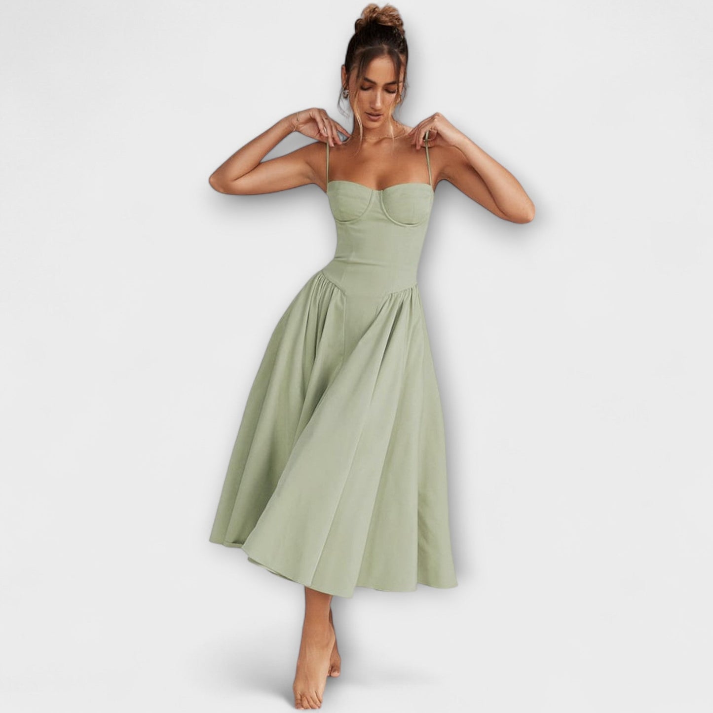 Rochie elegantă fără mâneci, cu corset