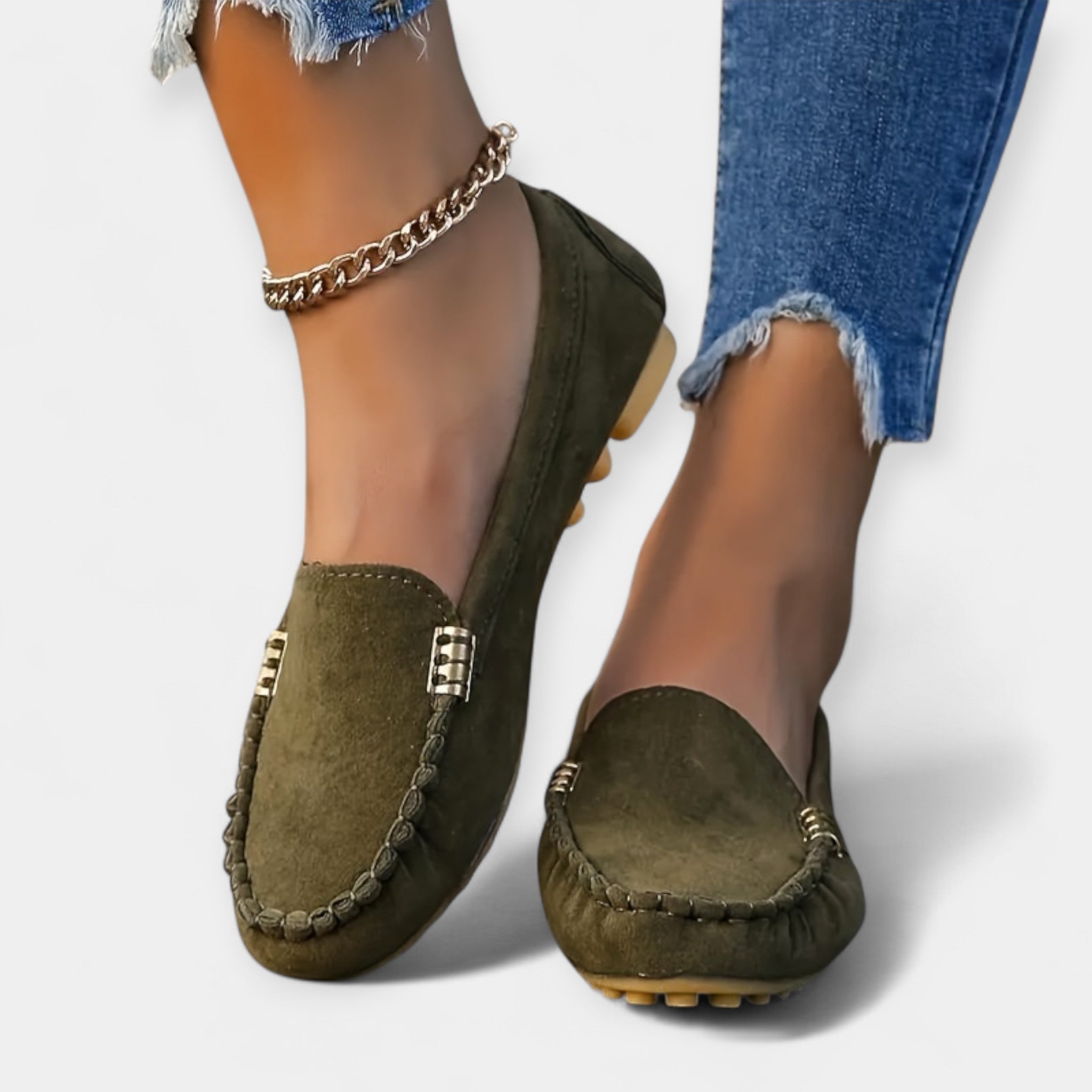 Sára NeodolatelnăElegantă Mocasi cu Detalii Metalice