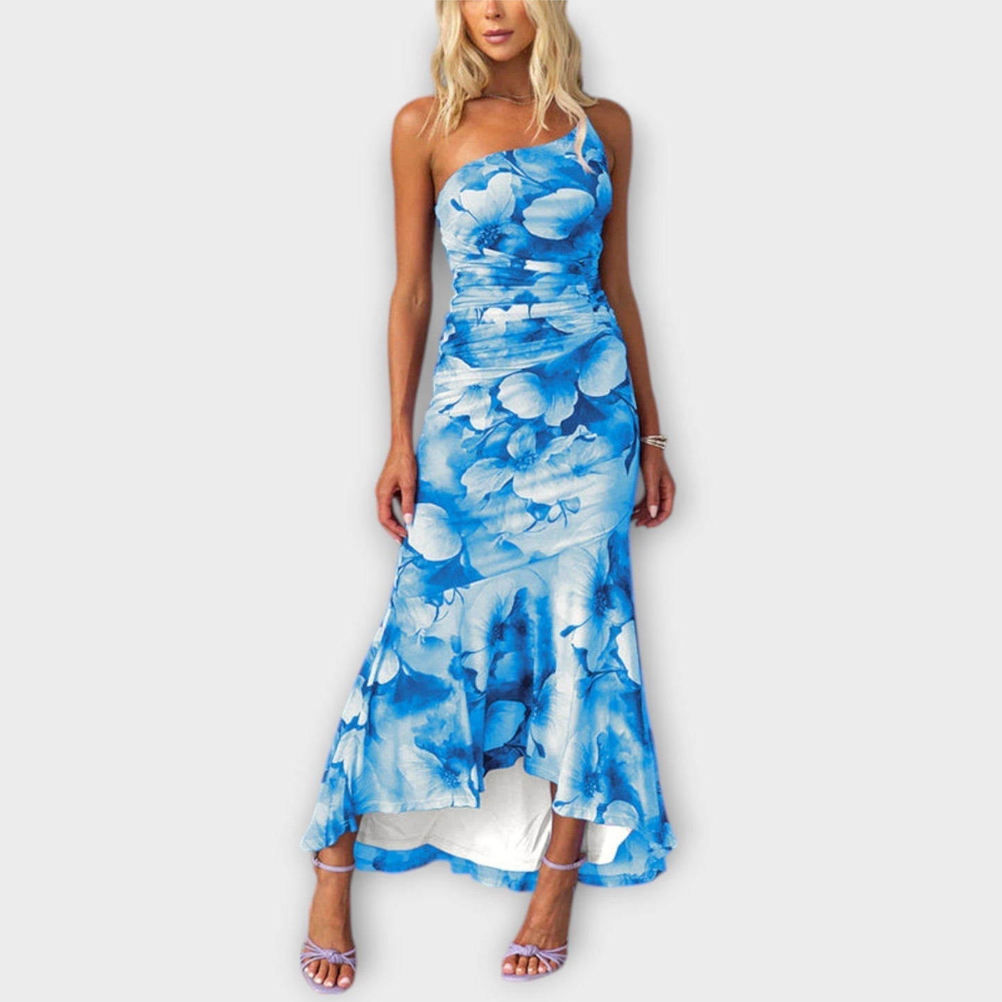 Rochie maxi cu drapaj asimetric