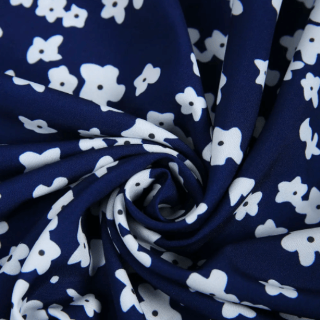 Rochie elegantă cu flori, fabricată dintr-un material premium