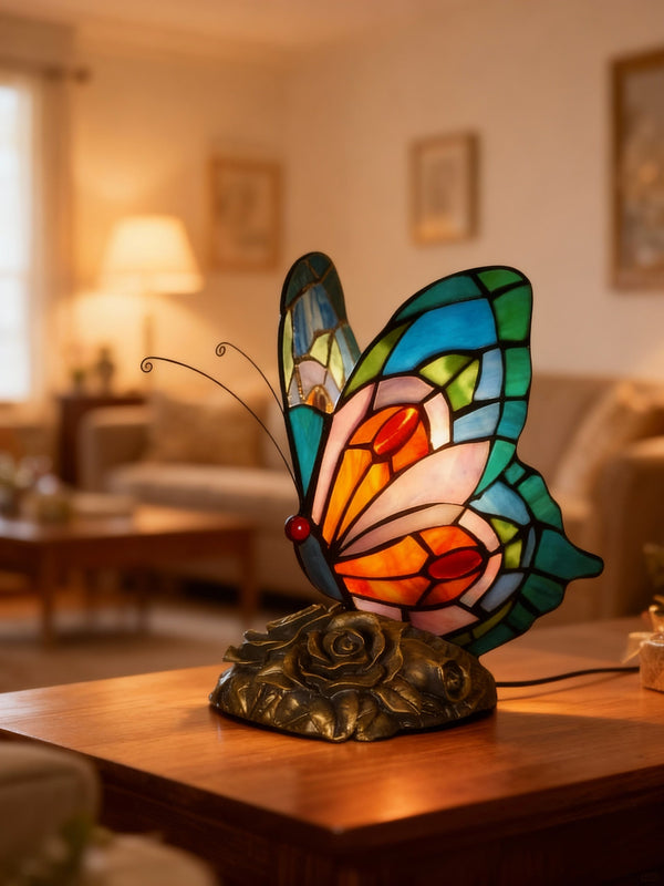 BUTTERGLOW | Lampă din sticlă lucrată manual cu fluture