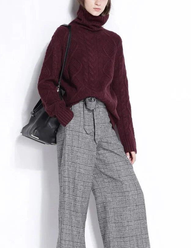 Culoare Turtleneck Kamensky