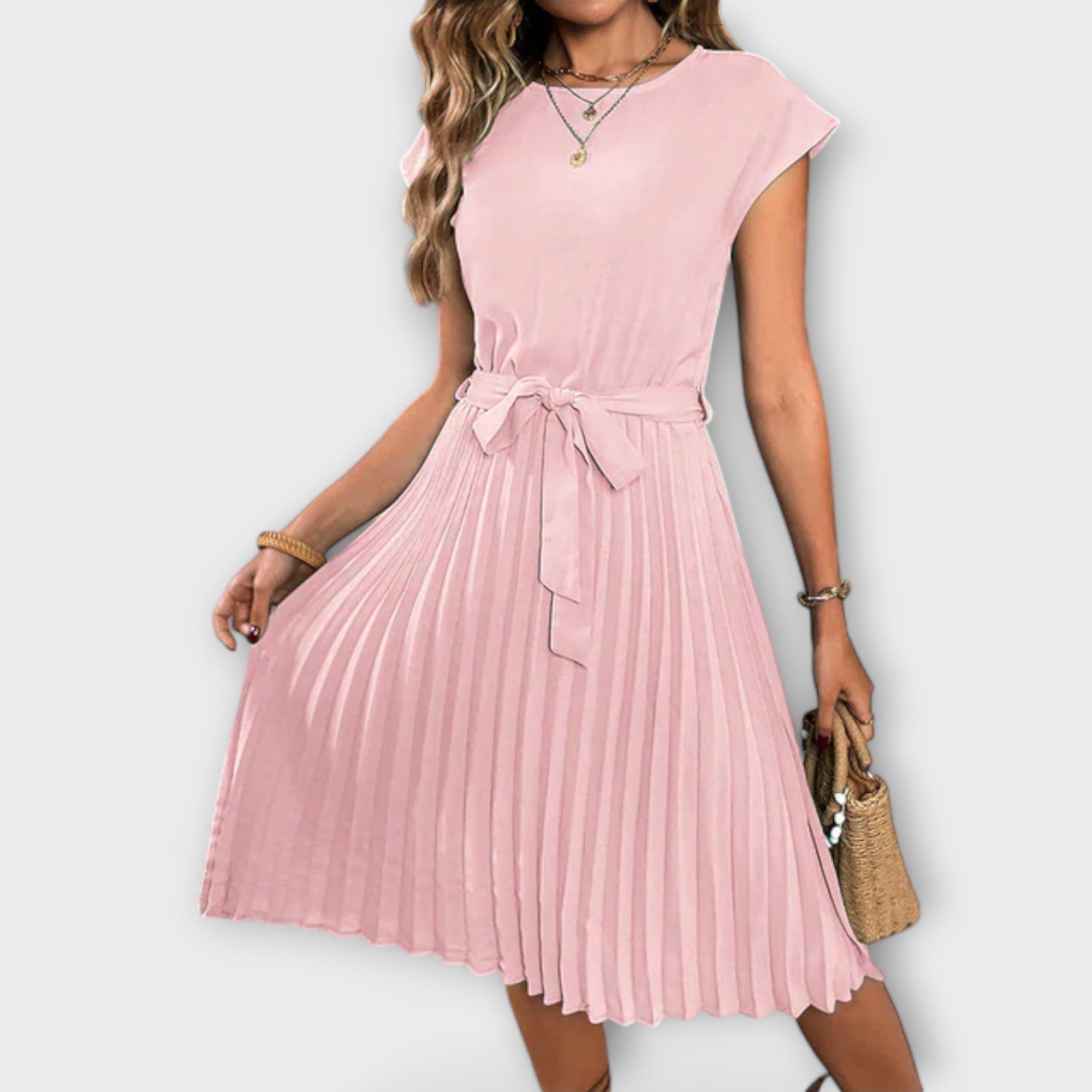 Rochie midi lejeră, plisată, cu mânecă scurtă