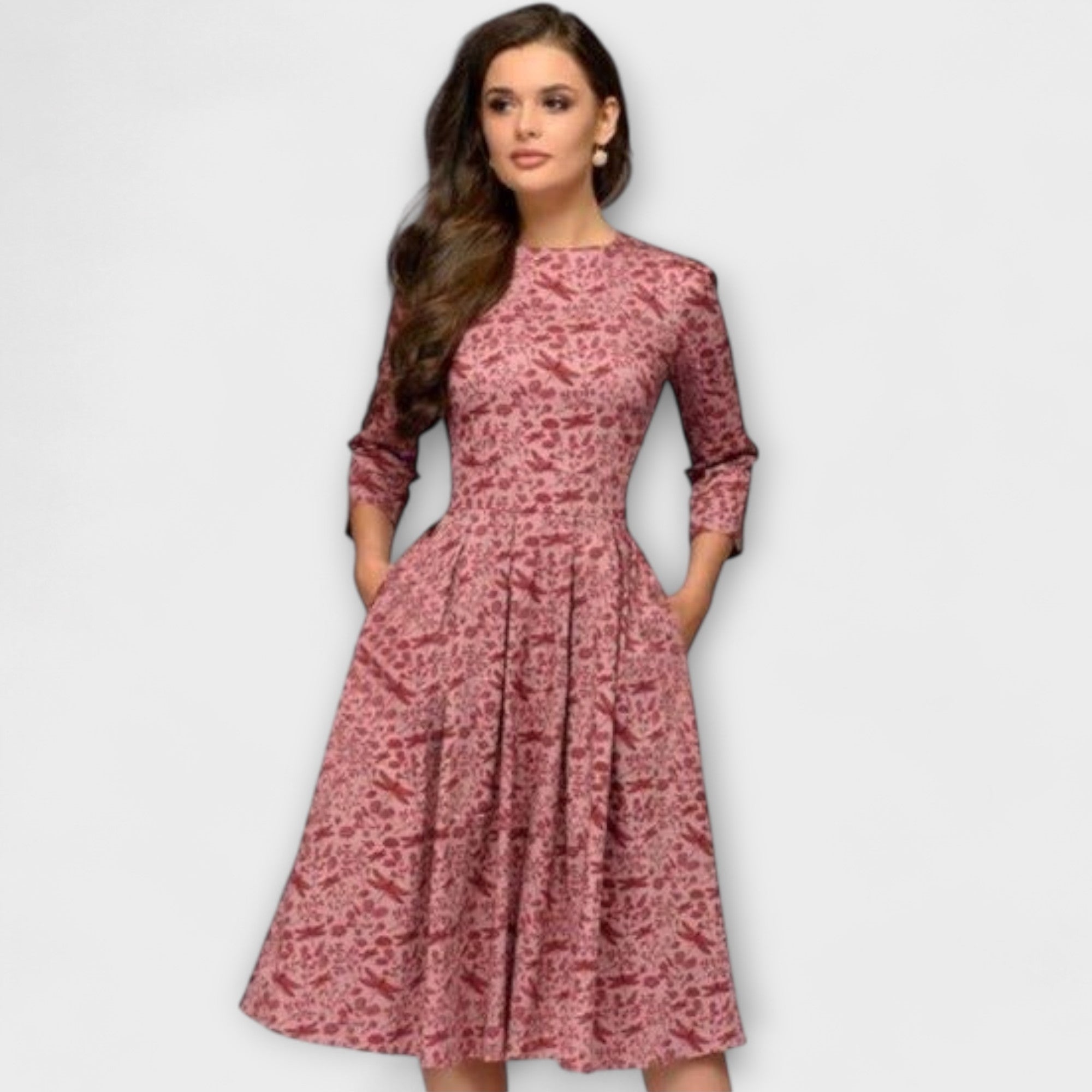Rochie elegantă până la jumătatea gambei