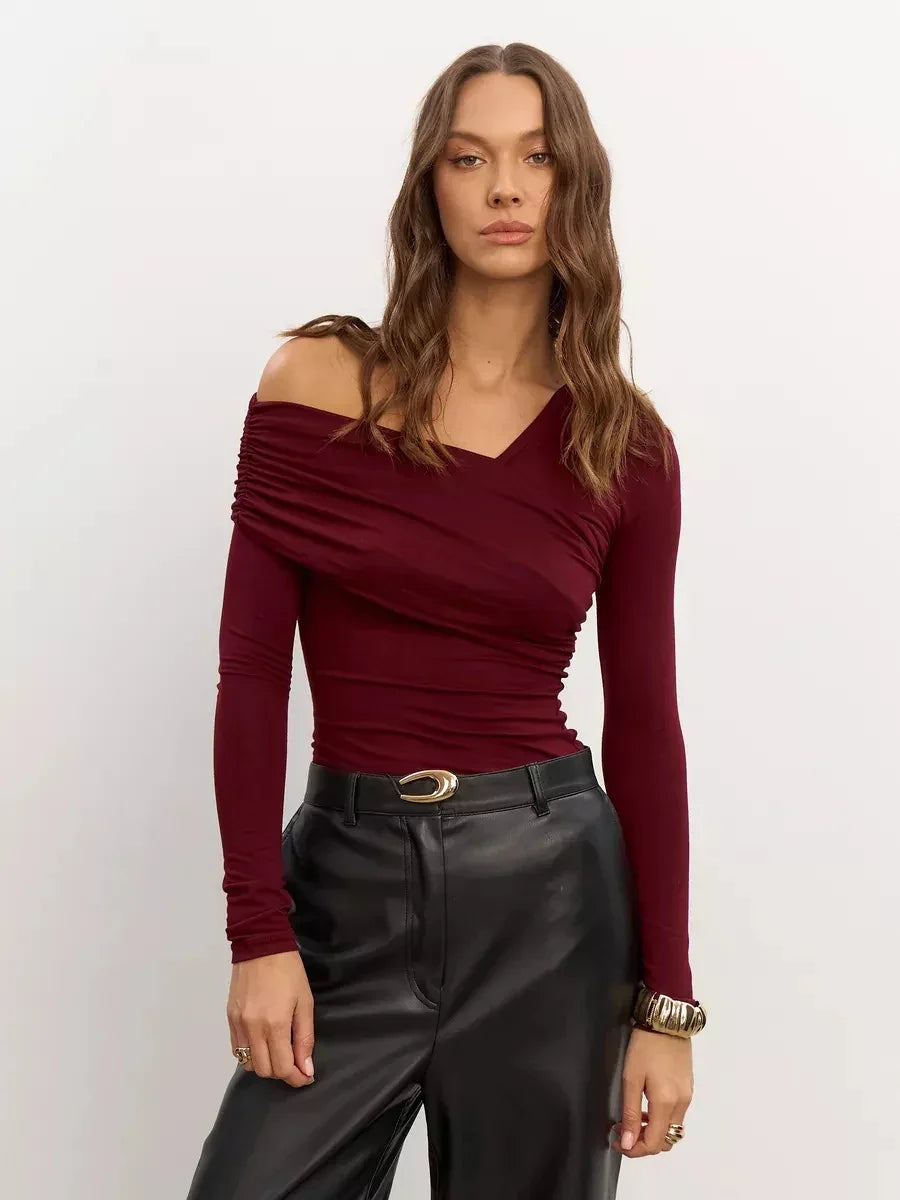 Top Clara Monroe cu un umăr