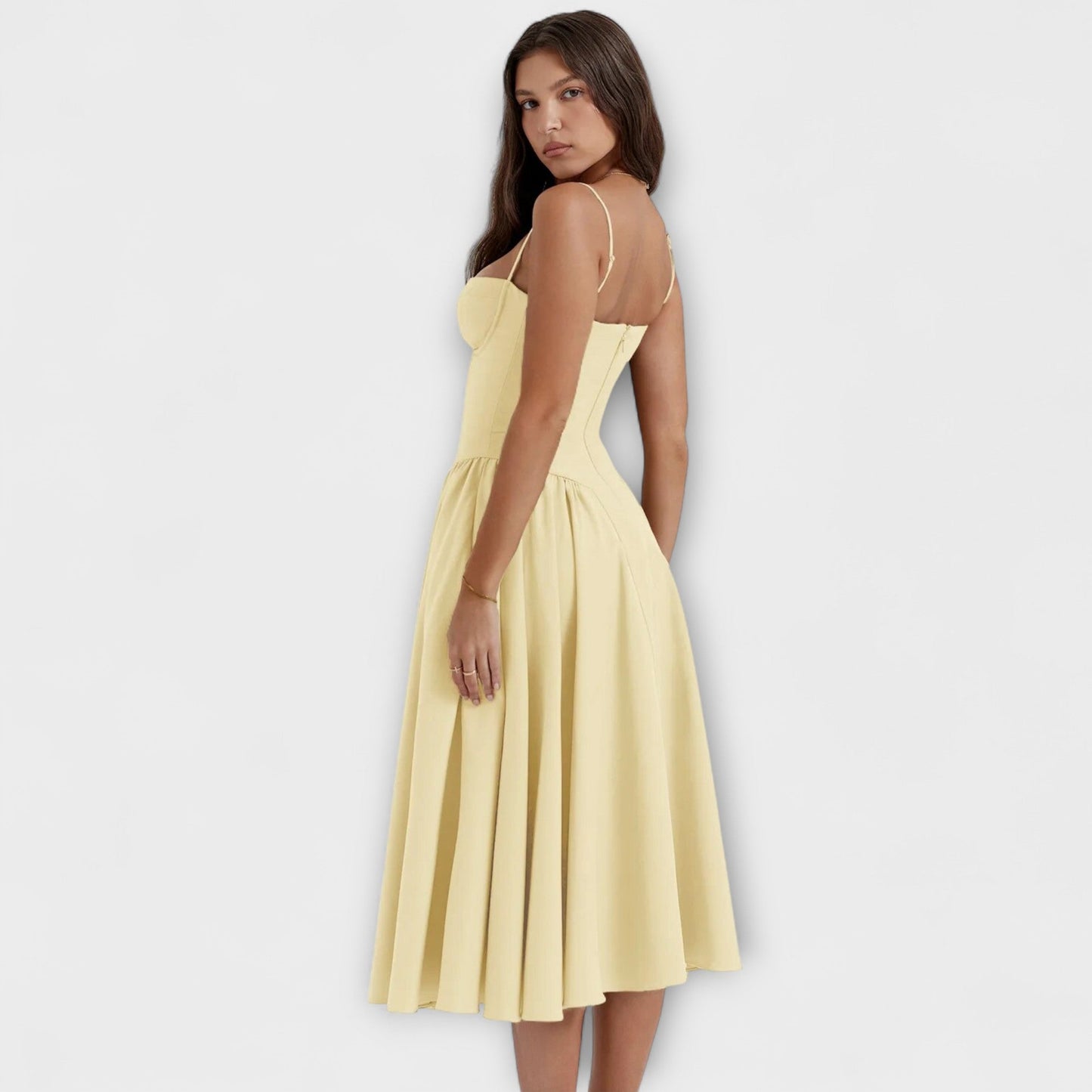 Rochie elegantă fără mâneci, cu corset