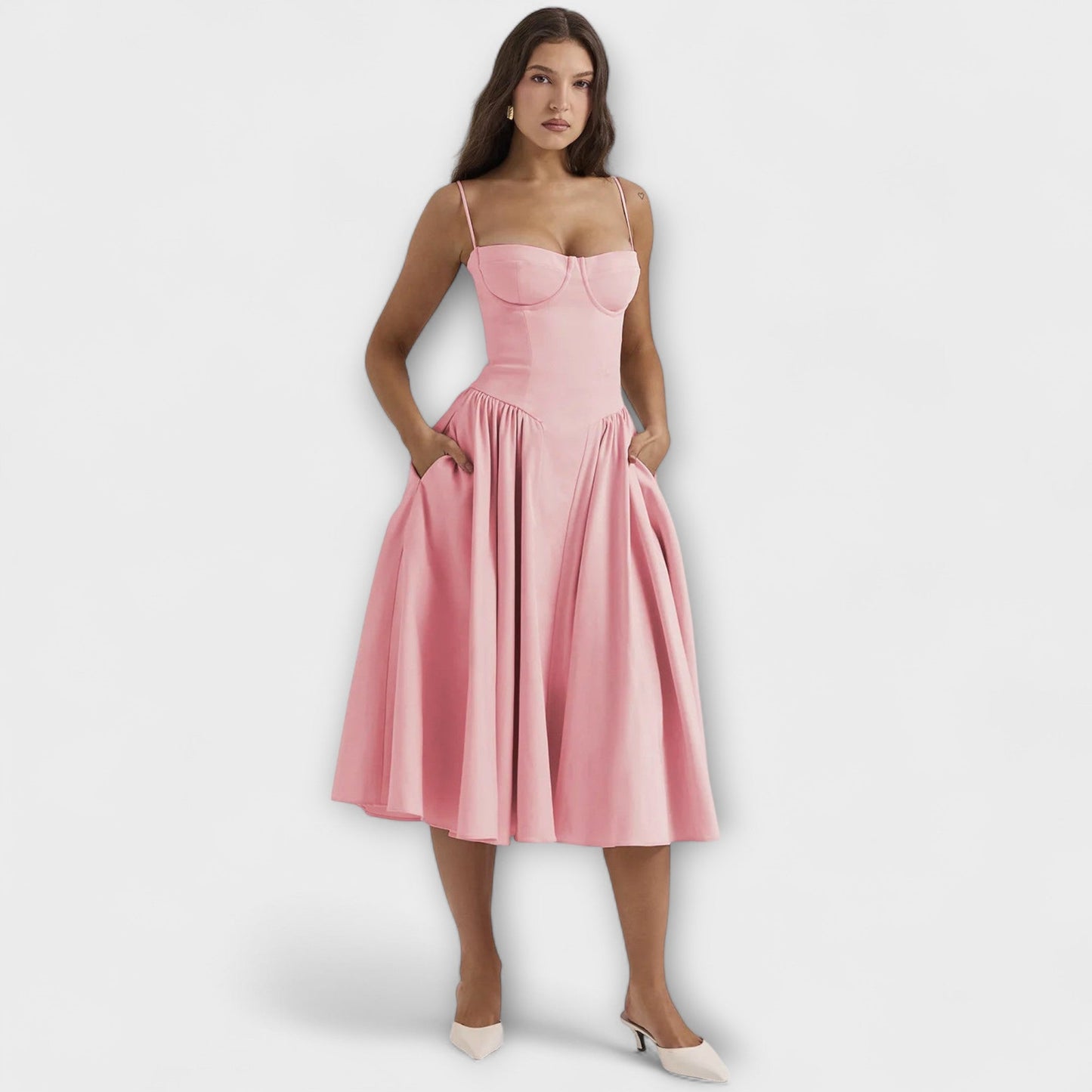Rochie elegantă fără mâneci, cu corset