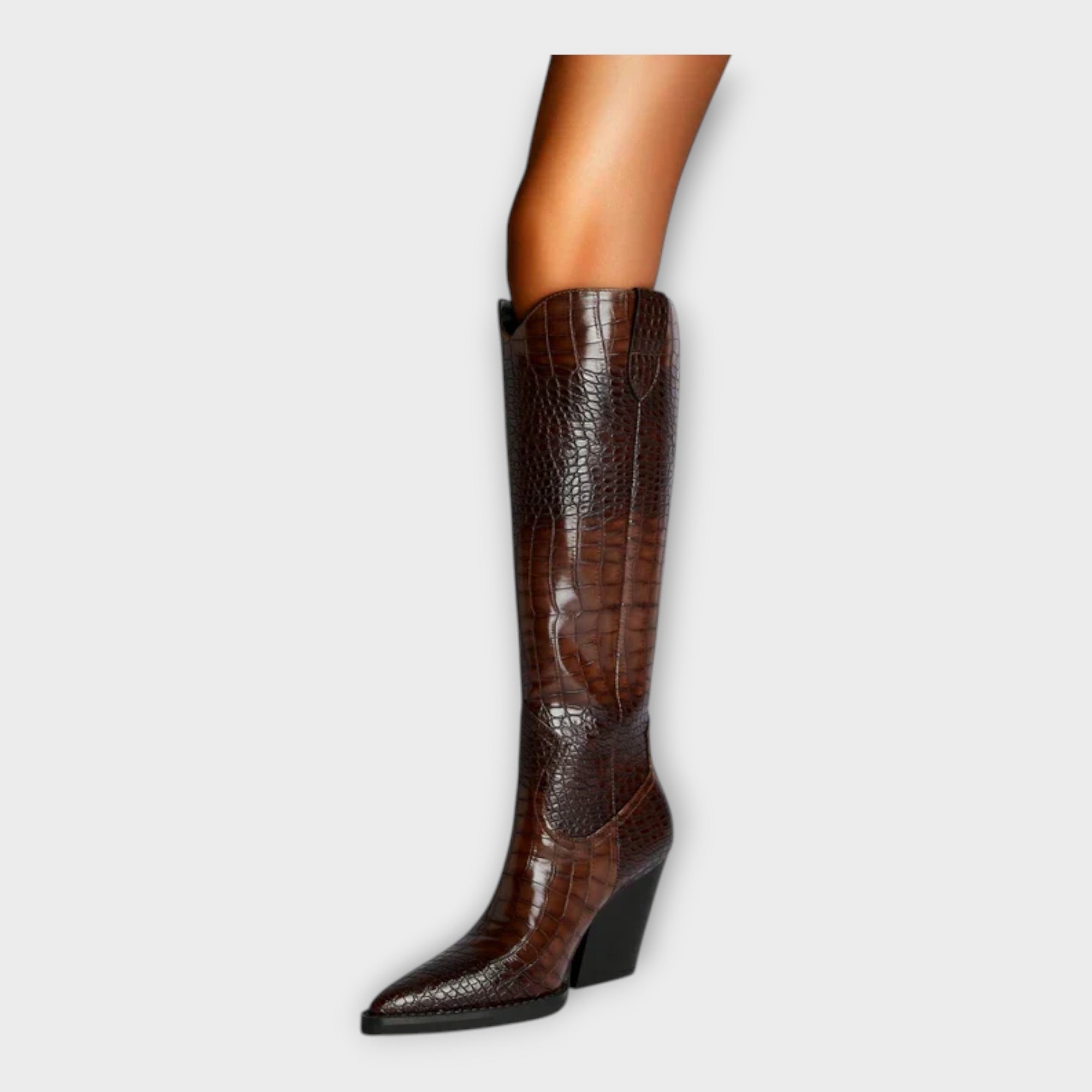 Botine cu model de crocodil și toc elegant