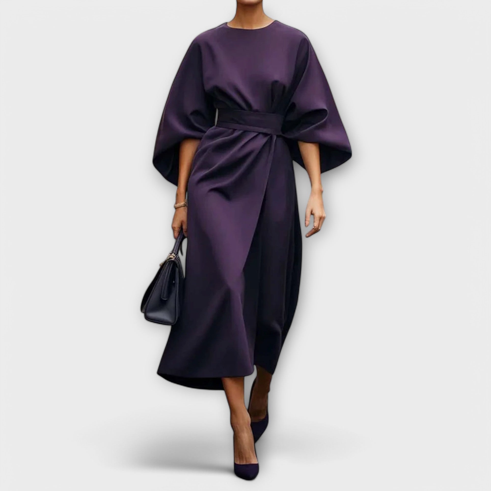Rochie elegantă cu mâneci