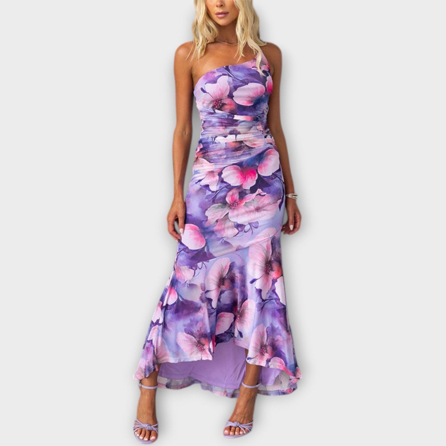 Rochie maxi cu drapaj asimetric