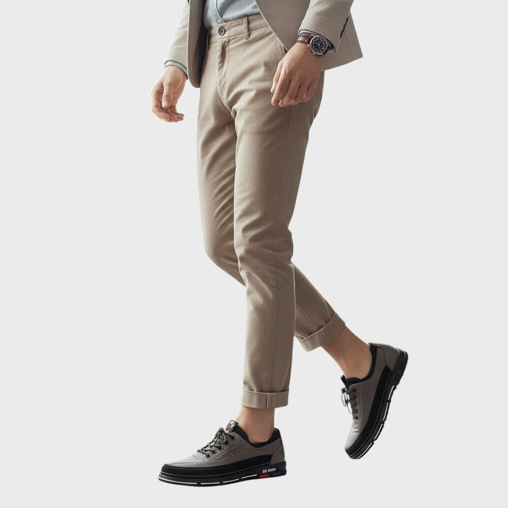 Pantofi bărbați tip "Smart Casual"
